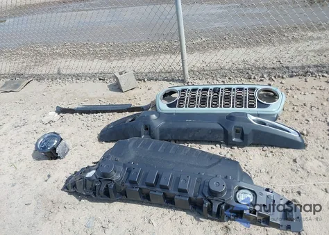 2024 Jeep Wrangler 4-Door Sahara 4X4 from USA, damaged, VIN 1C4PJXEG2RW377739